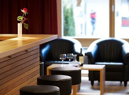 ホテル Kanisfluh メラウ